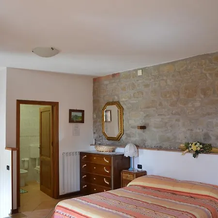 Agriturismo Podere Fiume *
